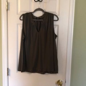 Sleeveless top